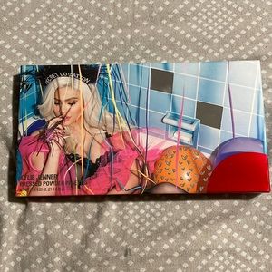 *NEW* Kylie Sipping Pretty Pressed Shadow Palette